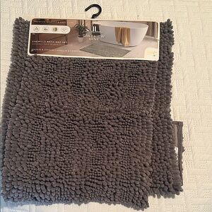 Gray Chenille Bath Mat Set
